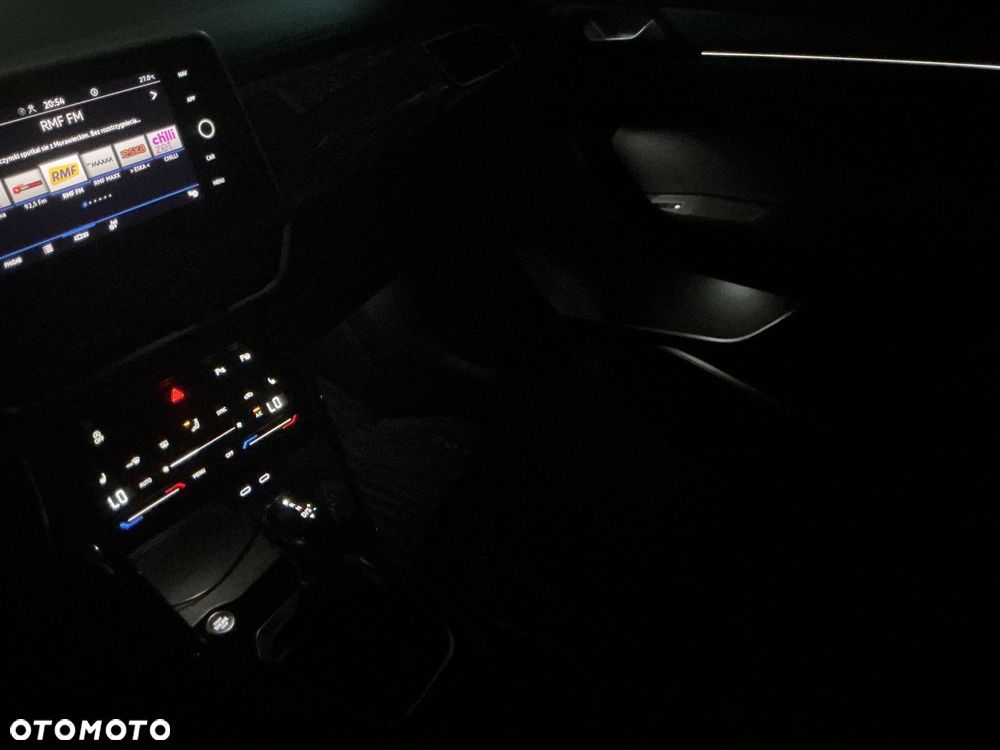 Volkswagen T-Roc 1.5 TSI Style DSG - 10