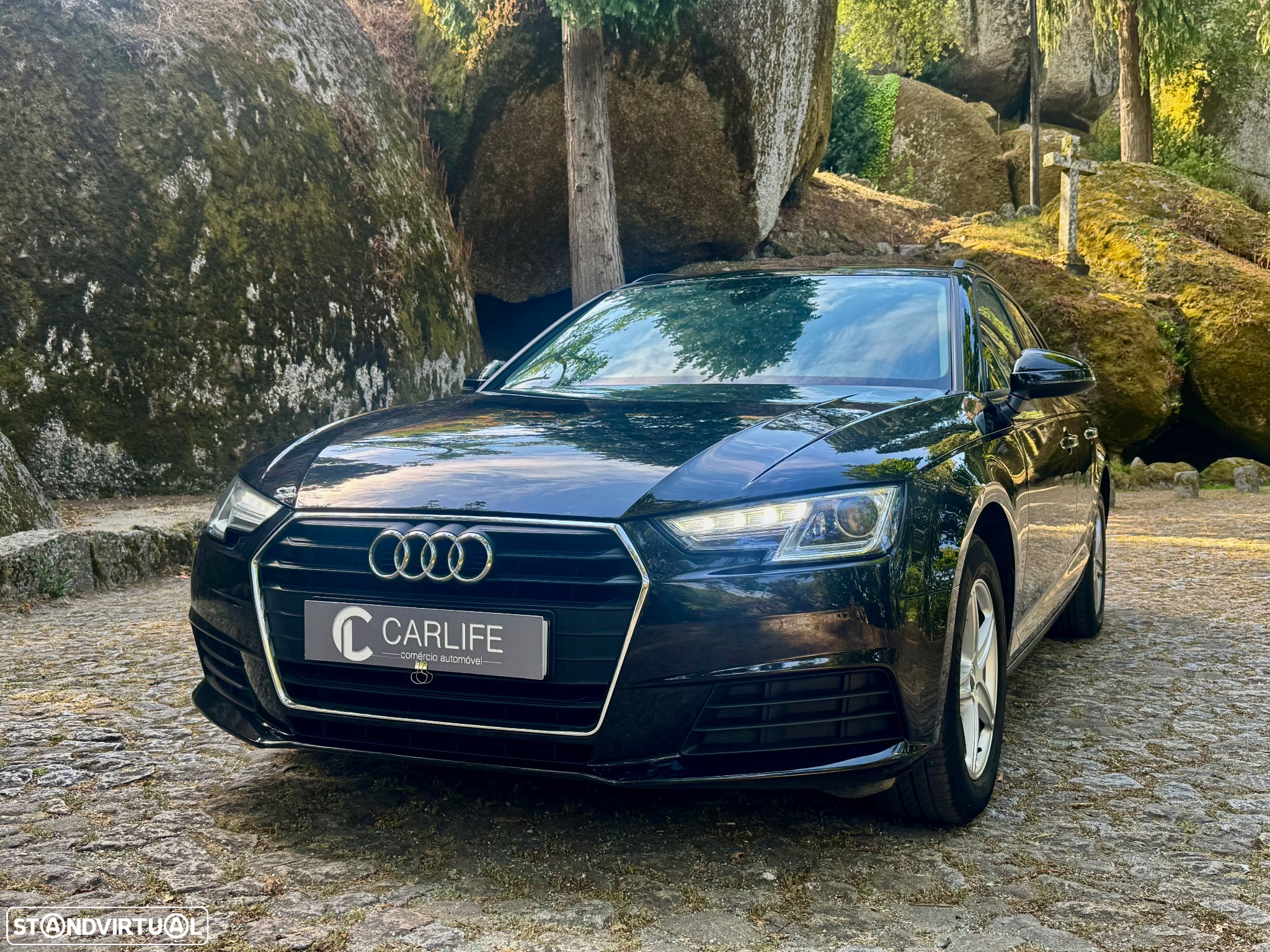 Audi A4 Avant 2.0 TDI Advance S tronic - 32