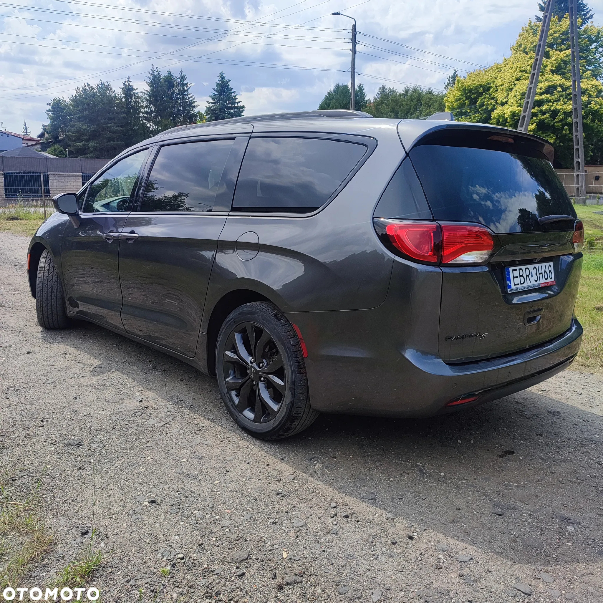 Chrysler Pacifica - 7