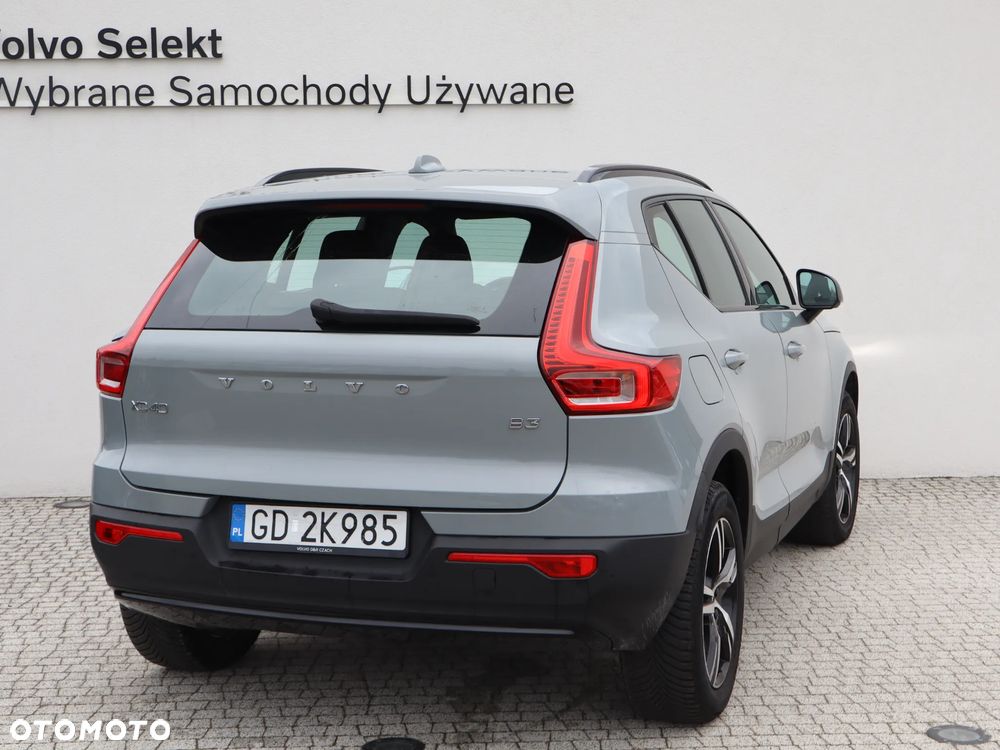 Volvo XC 40 B3 Plus Dark - 6