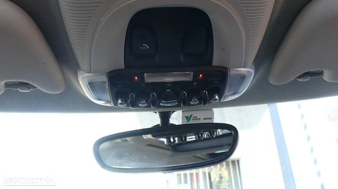 MINI 3 Portas Cooper D Aut. - 60
