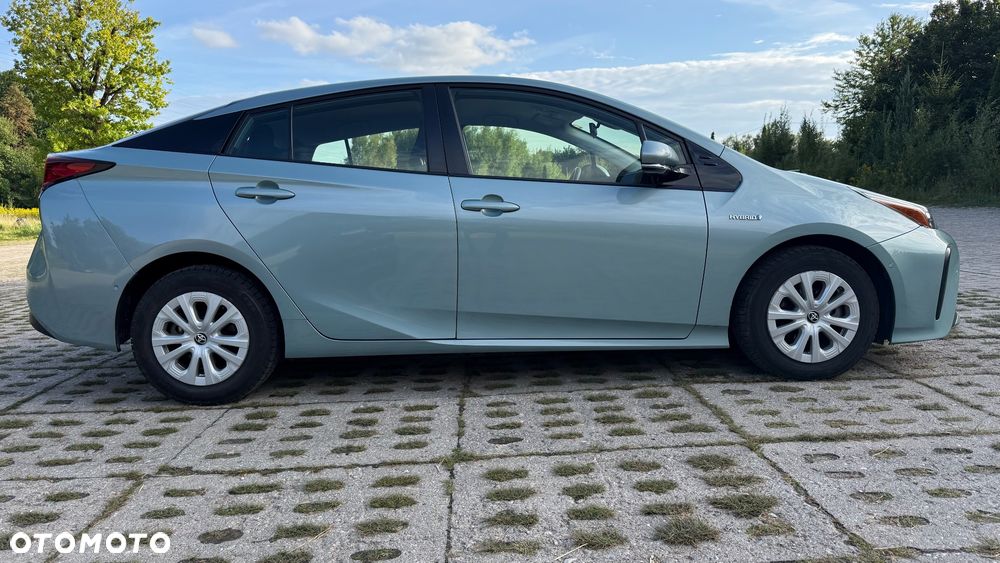 Toyota Prius 1.8 HSD Prestige - 4