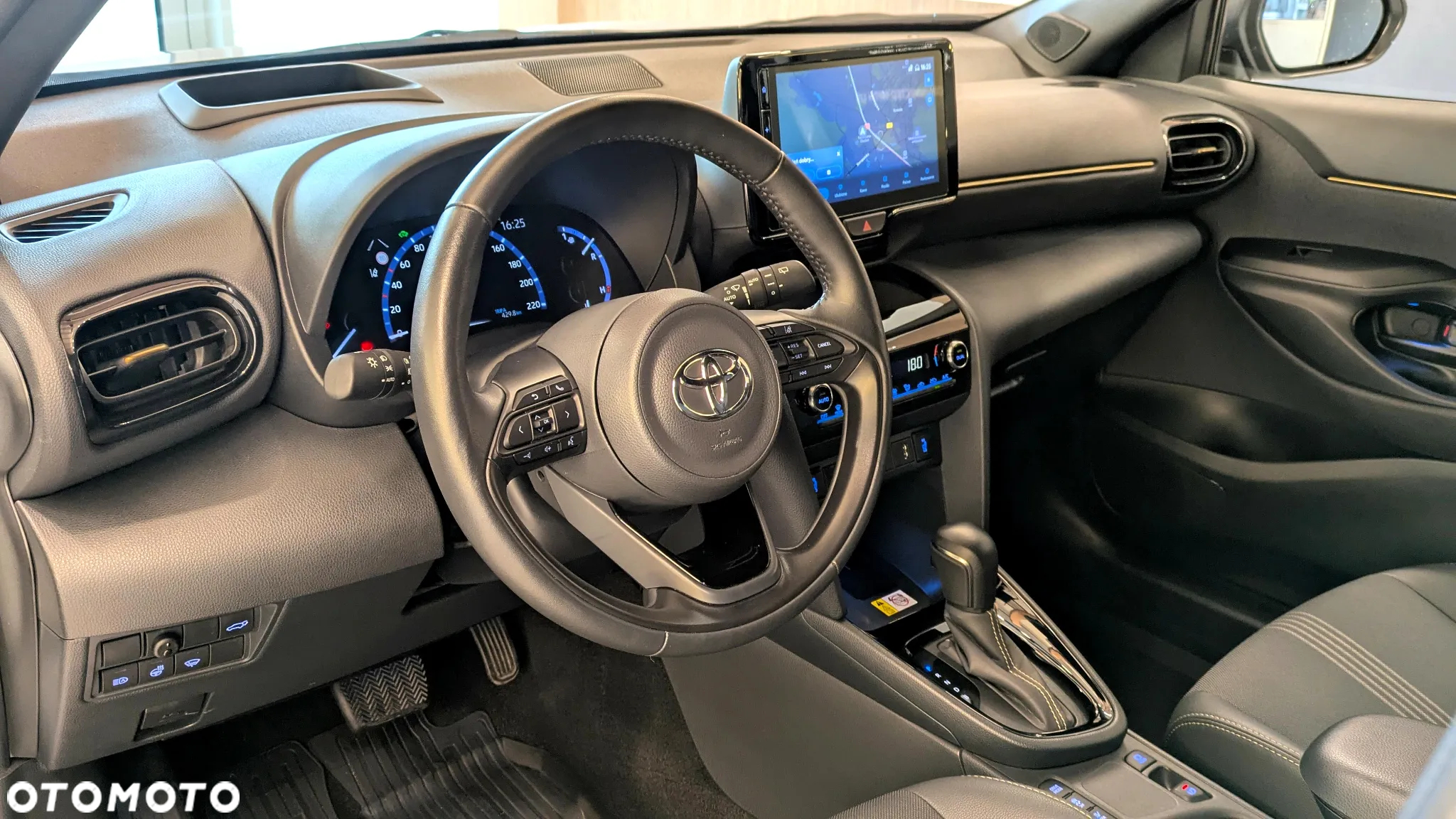 Toyota Yaris Cross Hybrid 1.5 Adventure - 7
