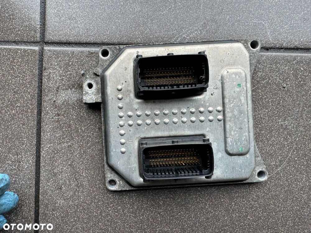 STEROWNIK SILNIKA OPEL 55567114 - 1