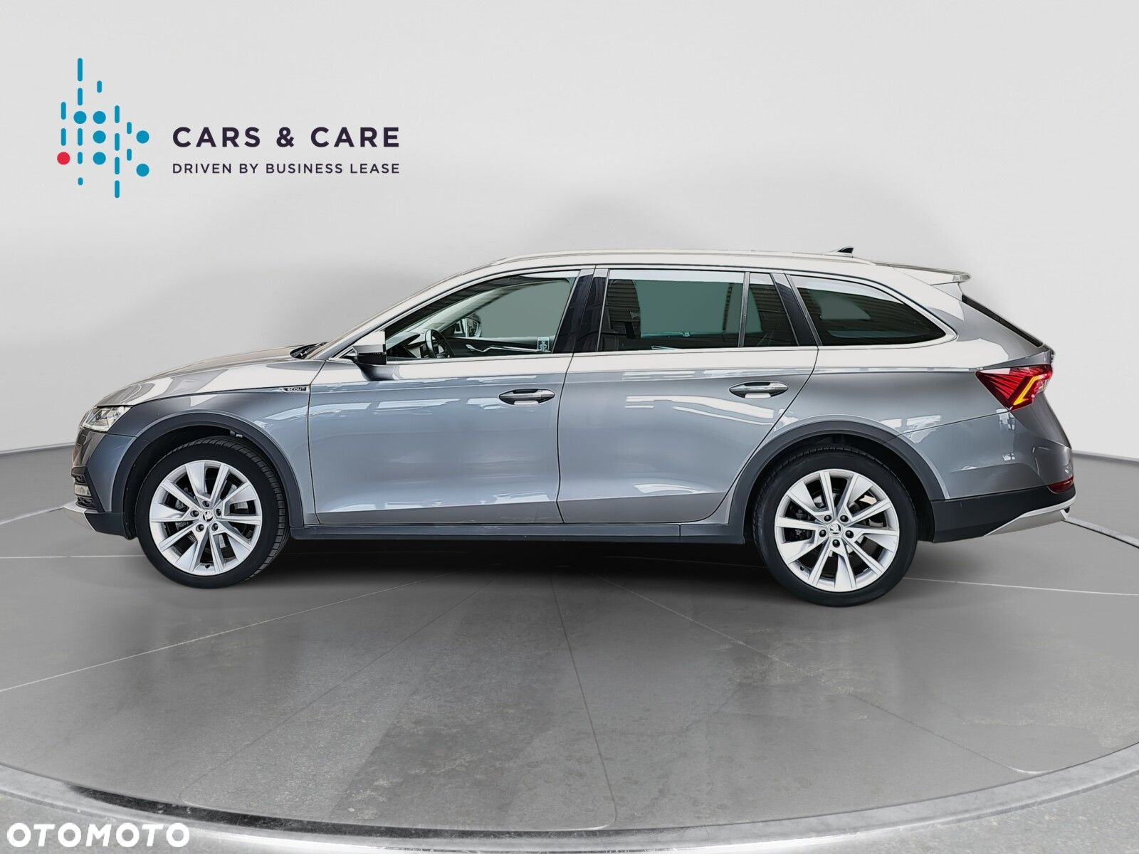 Skoda Octavia 2.0 TDI 4x4 Scout DSG - 32
