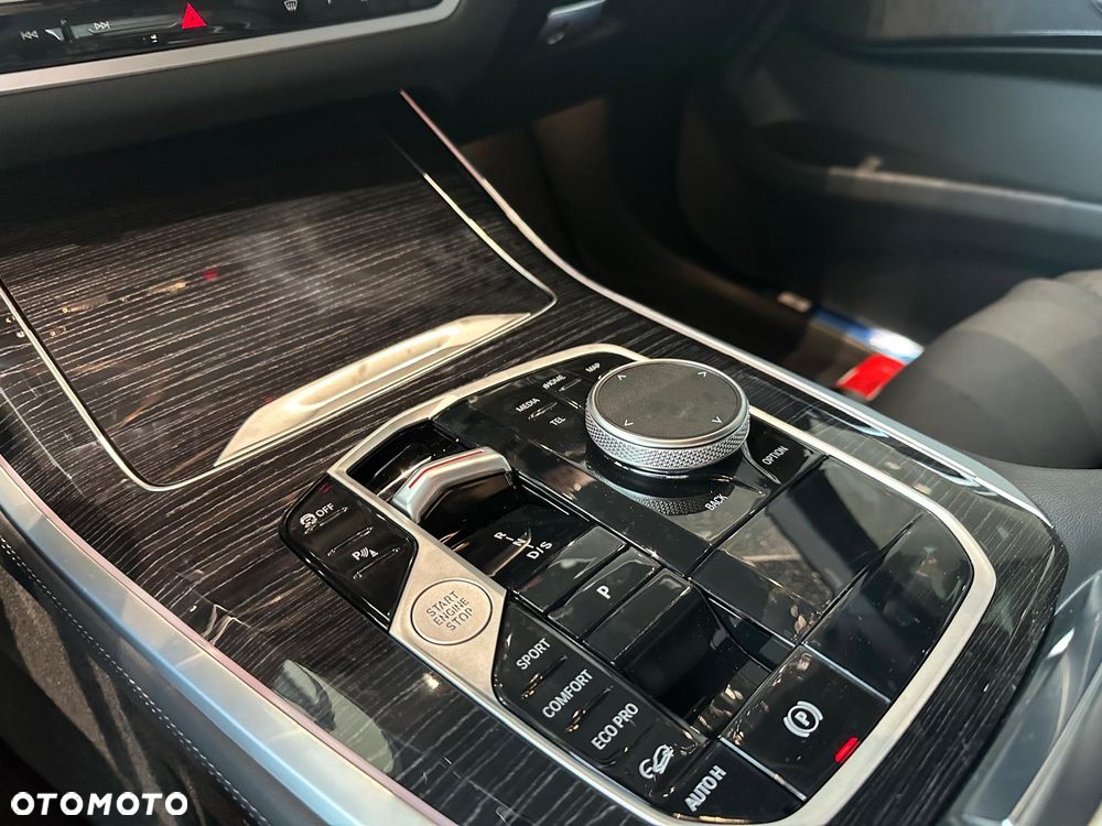 BMW X5 xDrive30d mHEV M Sport sport - 22