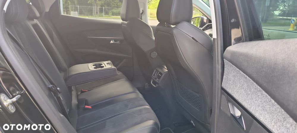 Peugeot 3008 1.2 PureTech Crossway S&S EAT6 - 18