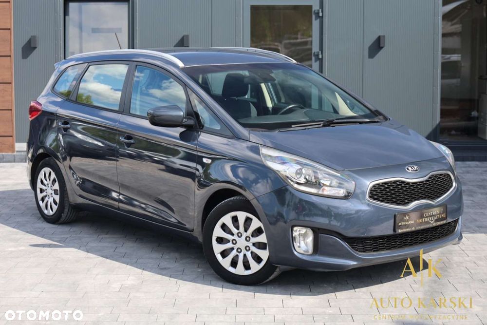 Kia Carens - 9