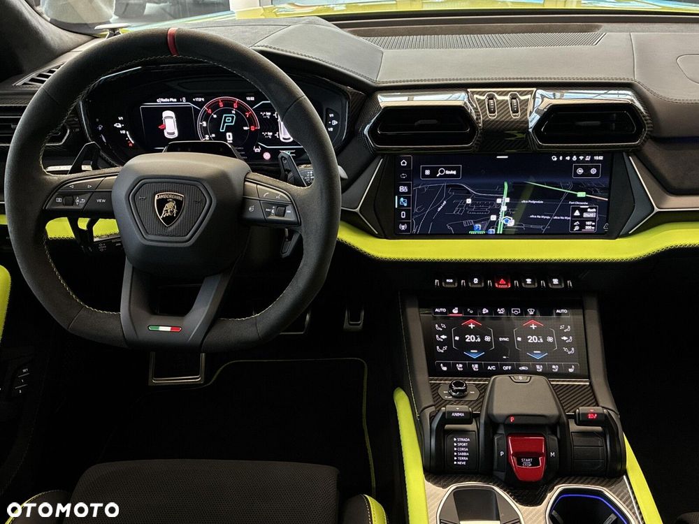 Lamborghini Urus - 11