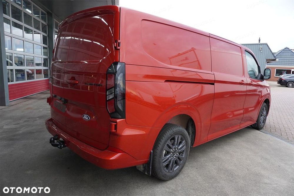 Ford Transit Custom 320 L2H1 Limited 2.0 150KM - 5