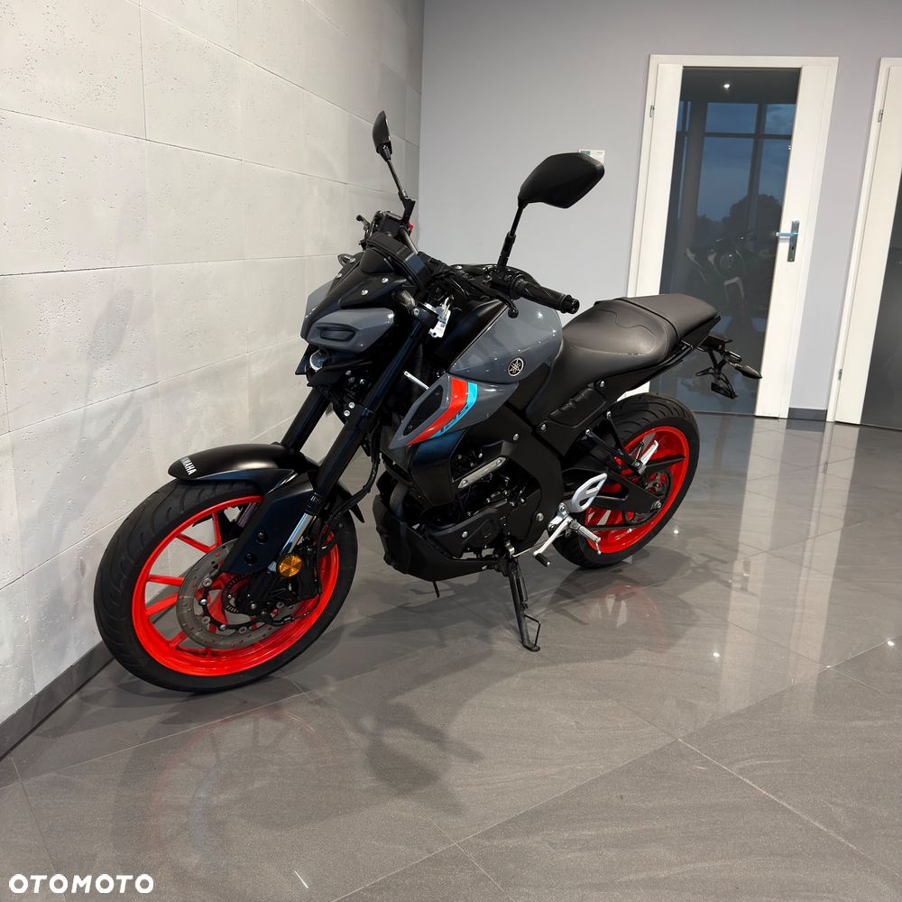 Yamaha MT - 7