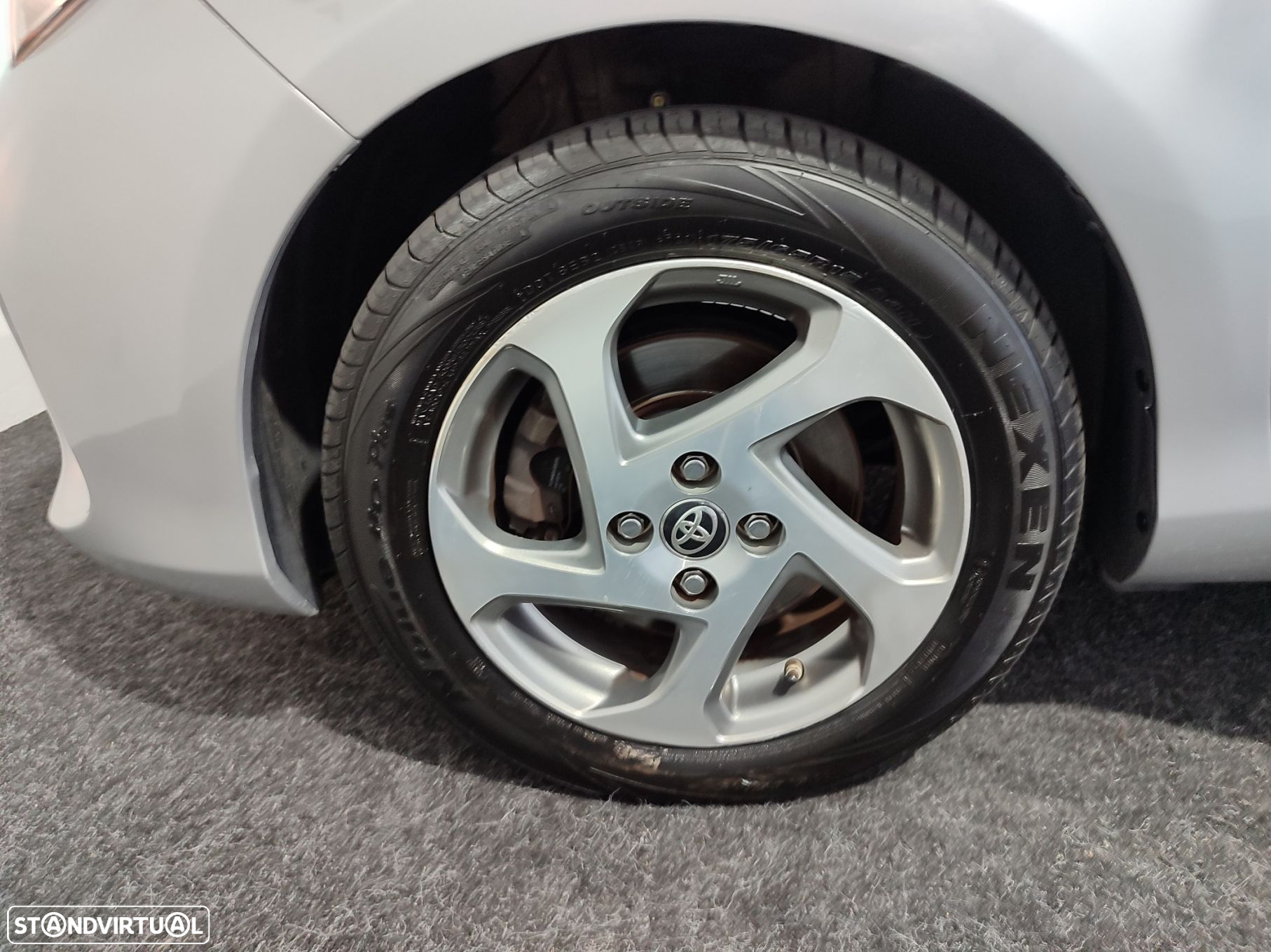 Toyota Yaris 1.5 HSD Comfort - 36