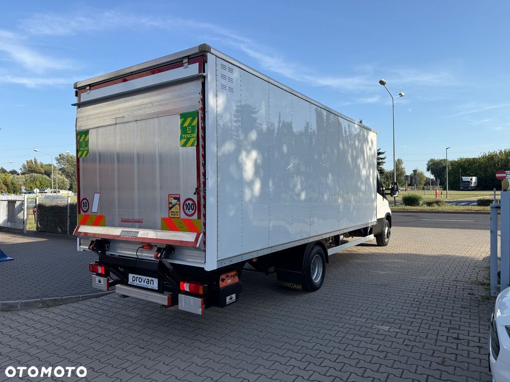 Iveco DAILY 60C16 KONTENER 5,9M + WINDA DHOLLANDIA 24.000 KM PO SERWISIE - 22