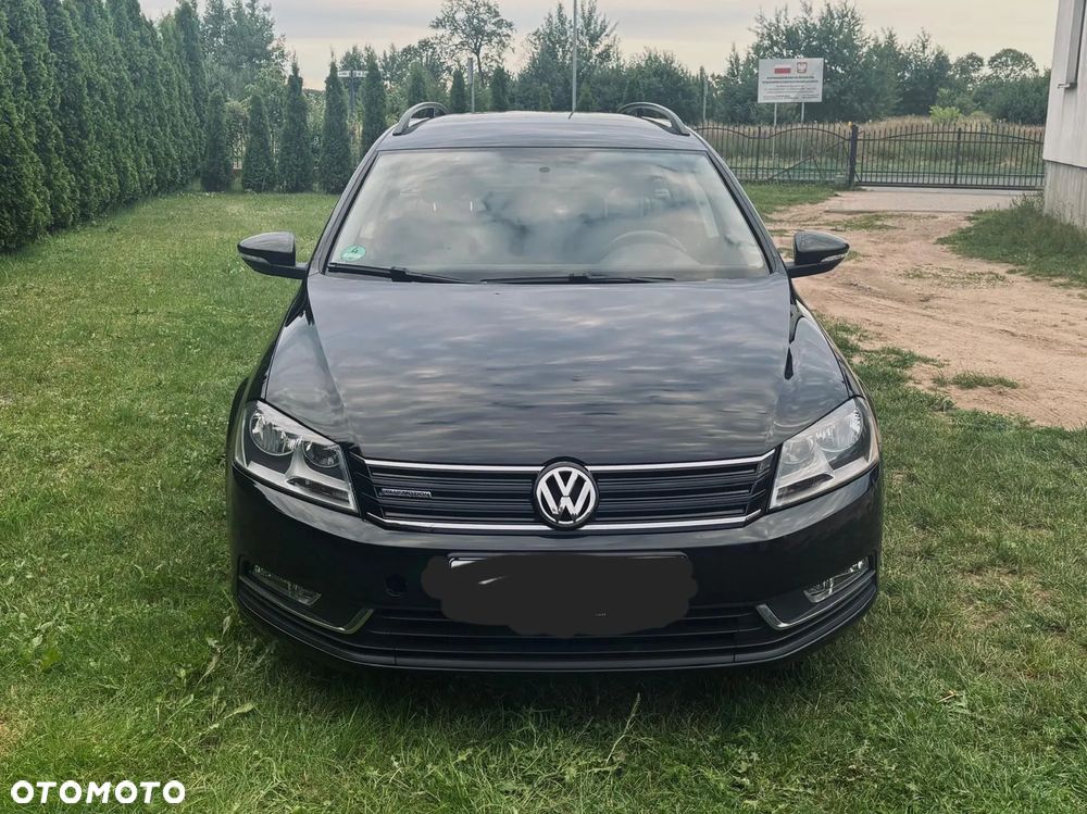 Volkswagen Passat - 11