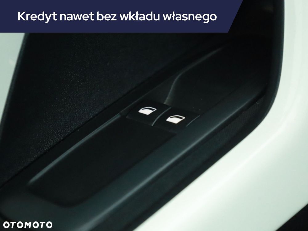 Peugeot 208 - 15