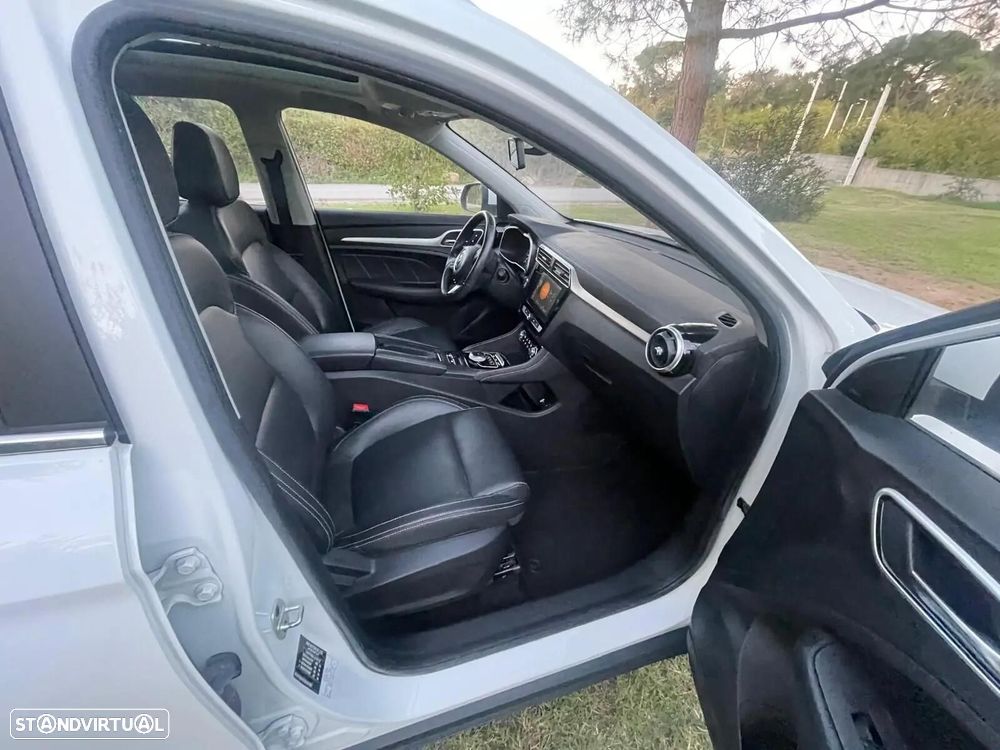 MG ZS Luxury - 49