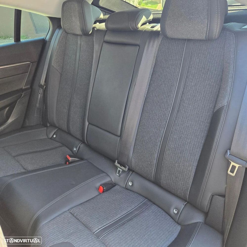 Peugeot 508 1.6 Hybrid Allure Pack e-EAT8 - 23