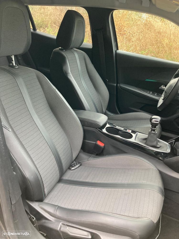 Peugeot 2008 1.5 BlueHDi Allure Pack - 15