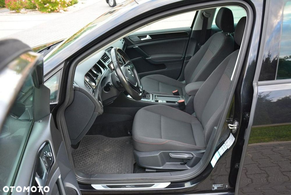 Volkswagen Golf 1.5 TSI ACT DSG Sound - 20