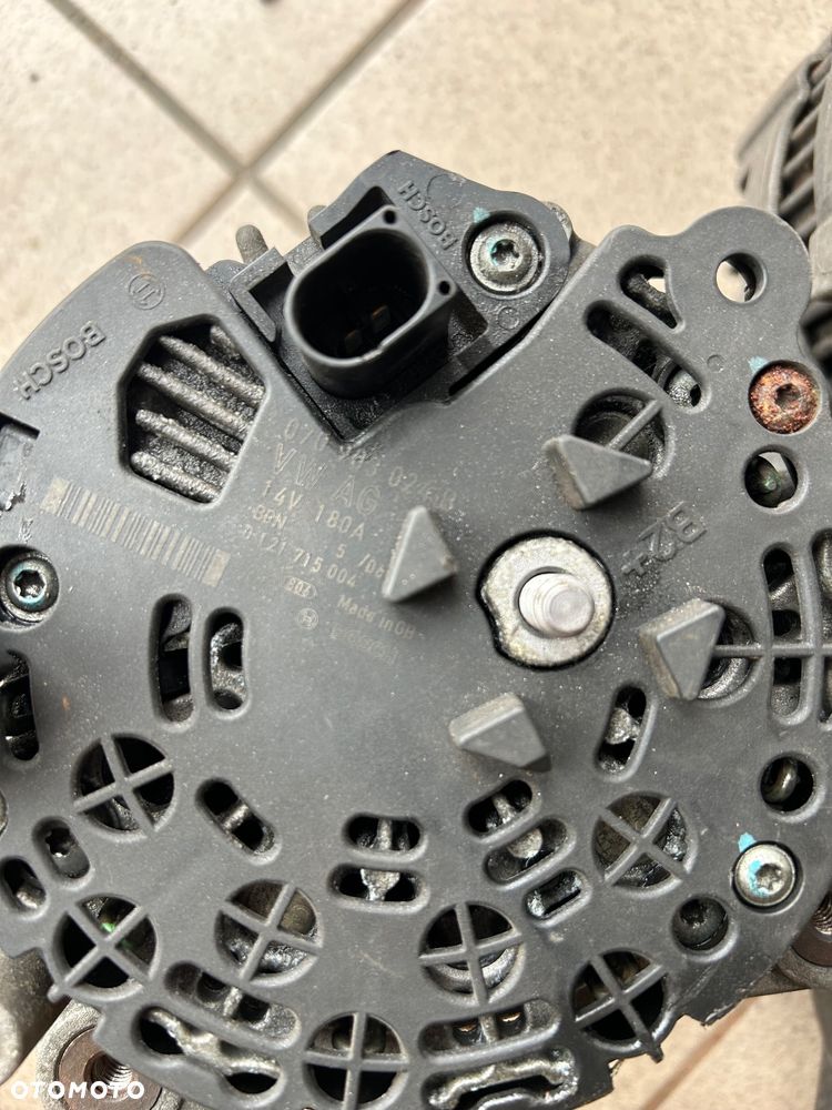 Volkswagen transporter T5 alternator 2.5  070903024A 070903024B 070903024F - 5