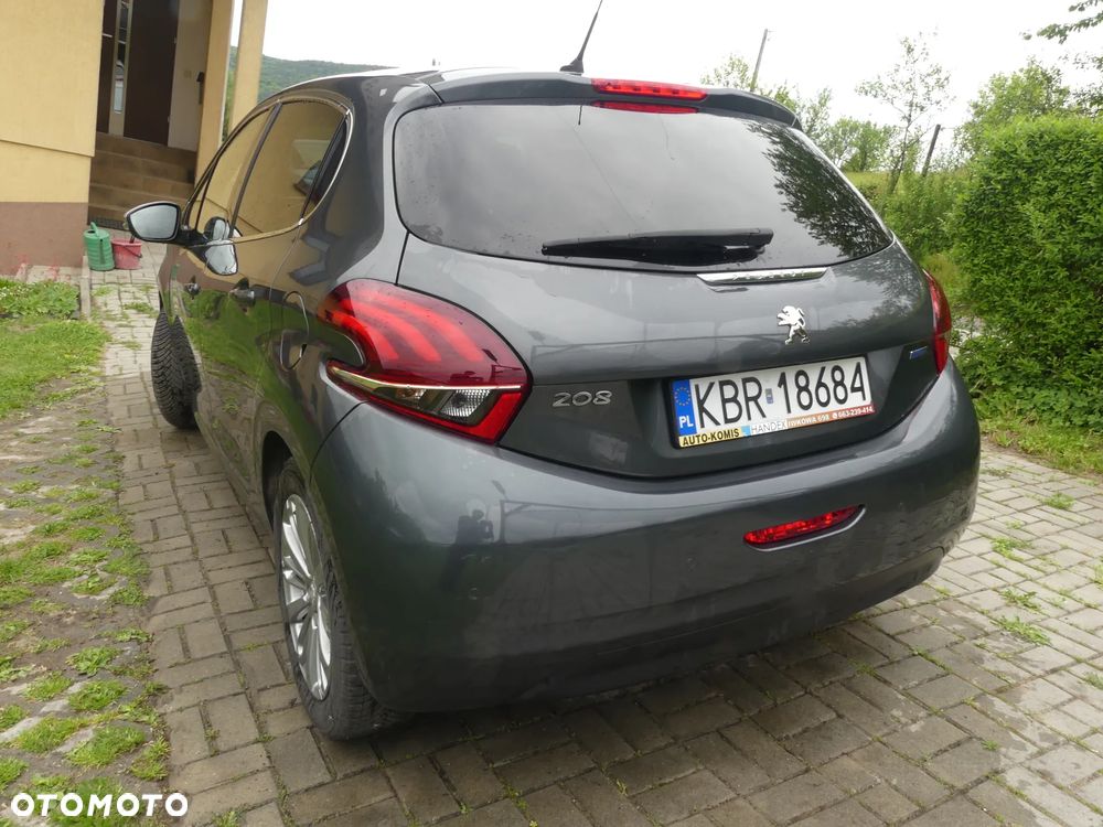 Peugeot 208 1.2 PureTech GPF Signature S&S EAT6 - 13