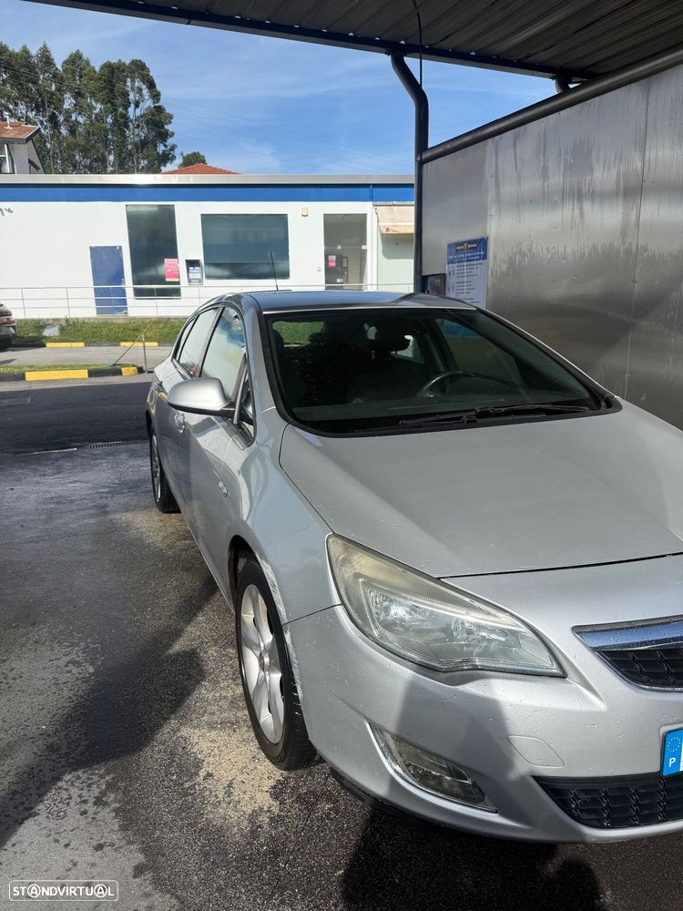 Opel Astra 1.3 CDTI Cosmo - 2