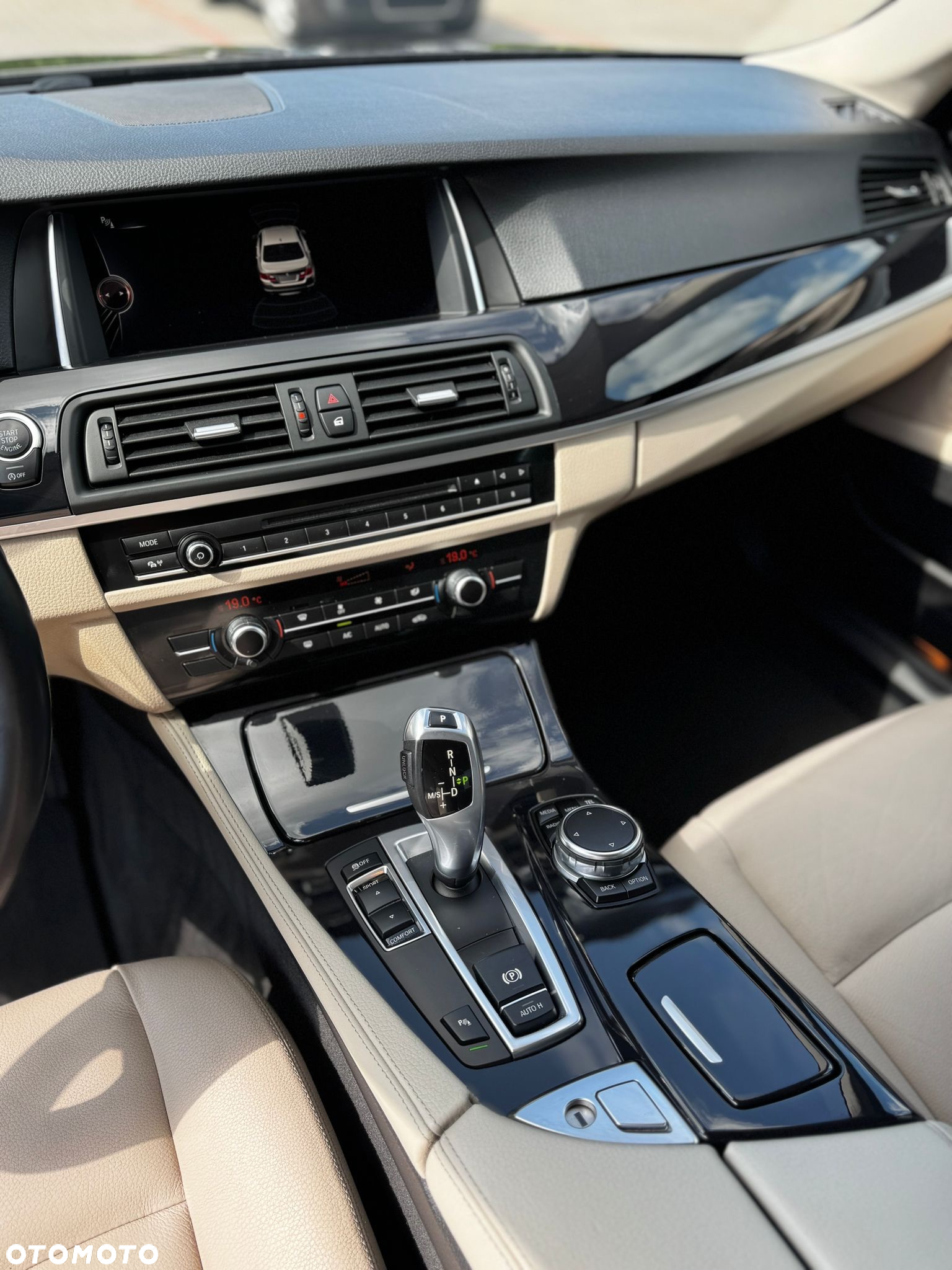BMW Seria 5 518d Luxury Line - 6