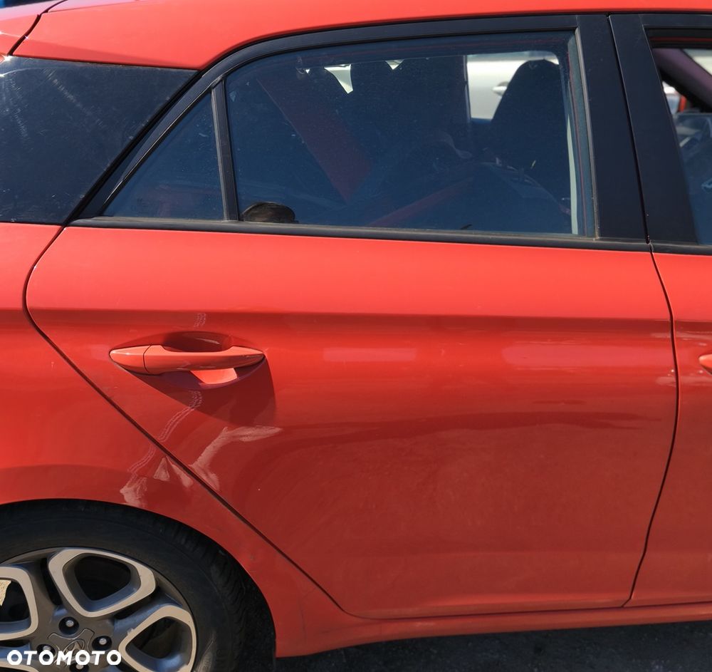 HYUNDAI I20 II 19r 5D HB DRZWI PRAWY TYŁ PRAWE TYLNE GOŁE TTR - 1
