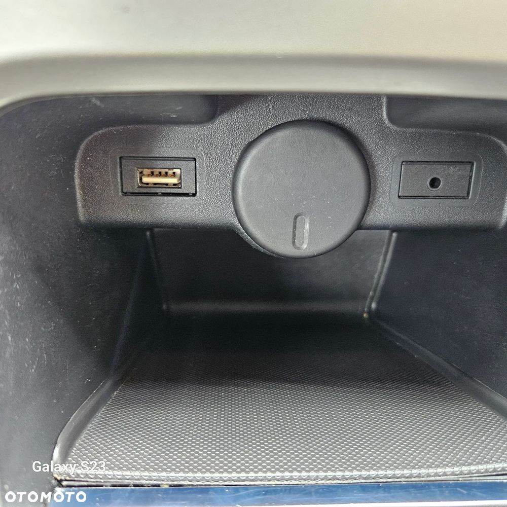 Opel Astra 1.6 Color Edition - 29