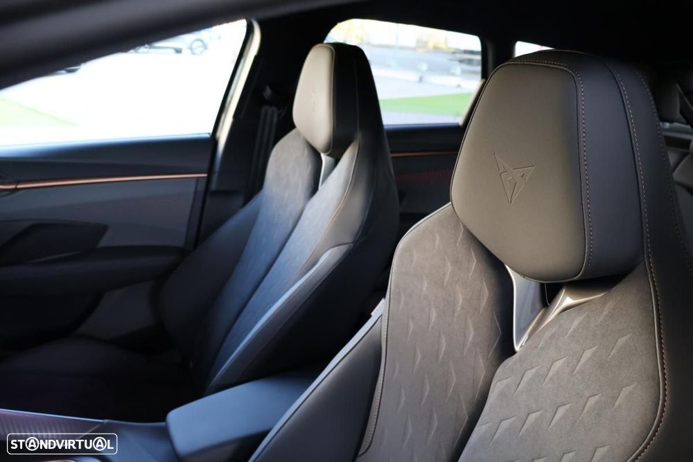 Cupra Terramar 1.5 e-Hybrid DSG - 28