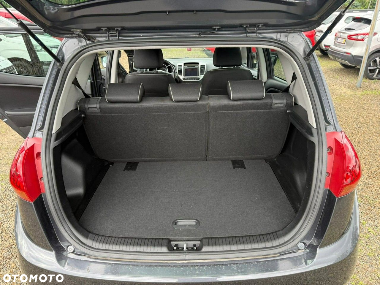 Kia Venga - 23