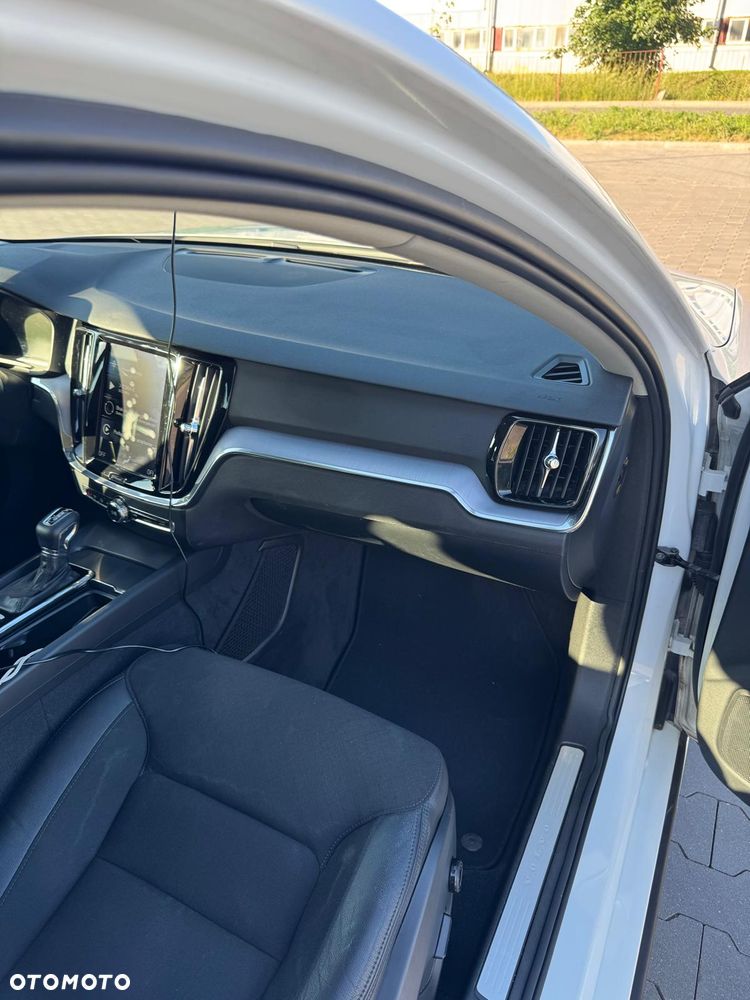 Volvo V60 D4 AWD - 12