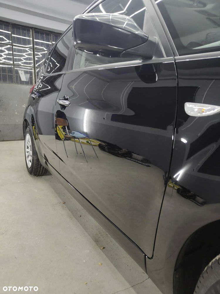 Hyundai ix20 1.4 Comfort - 14