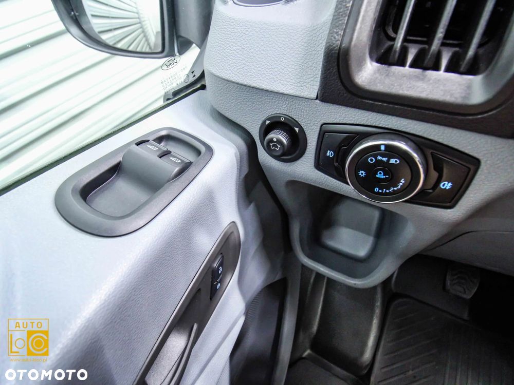 Ford TRANSIT BRYGADÓWKA 7 OSÓB - 22