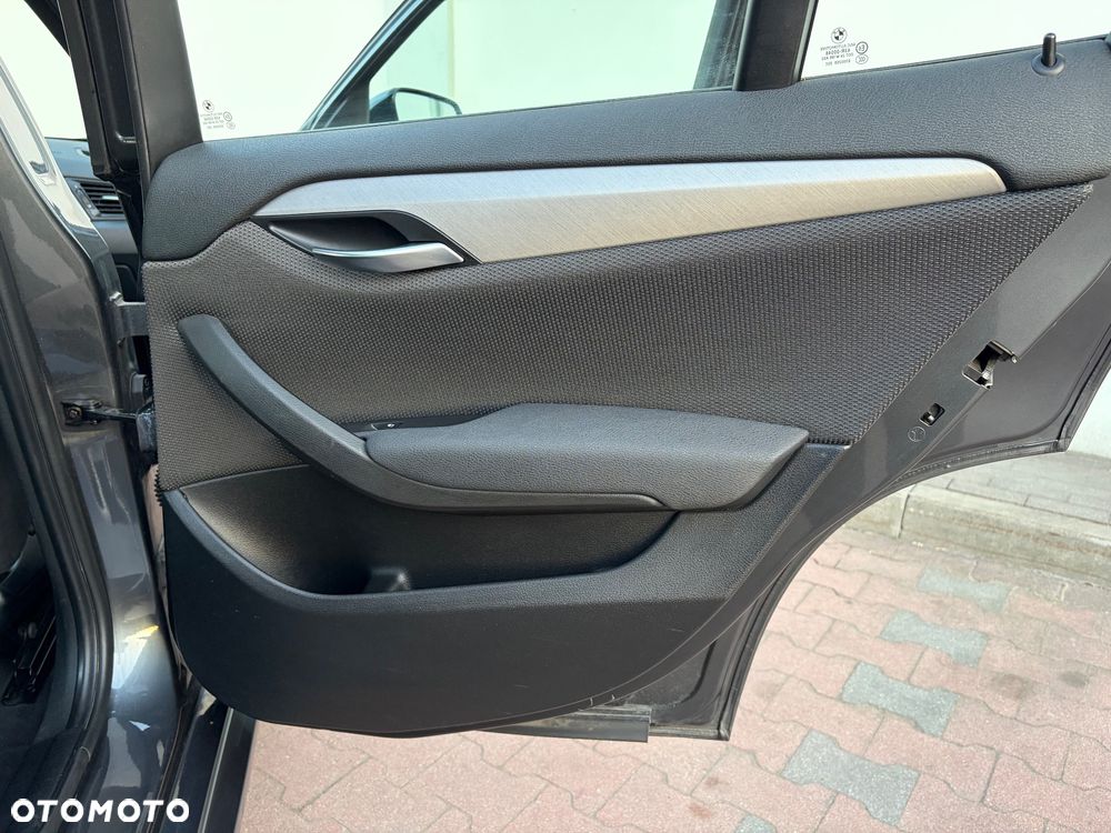 BMW X1 xDrive20i - 23