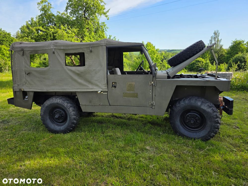 Land Rover Inny - 13