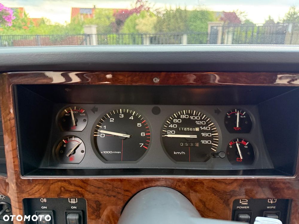 Jeep Cherokee - 20