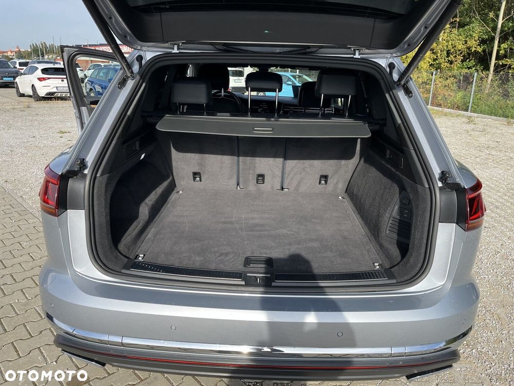 Volkswagen Touareg - 18