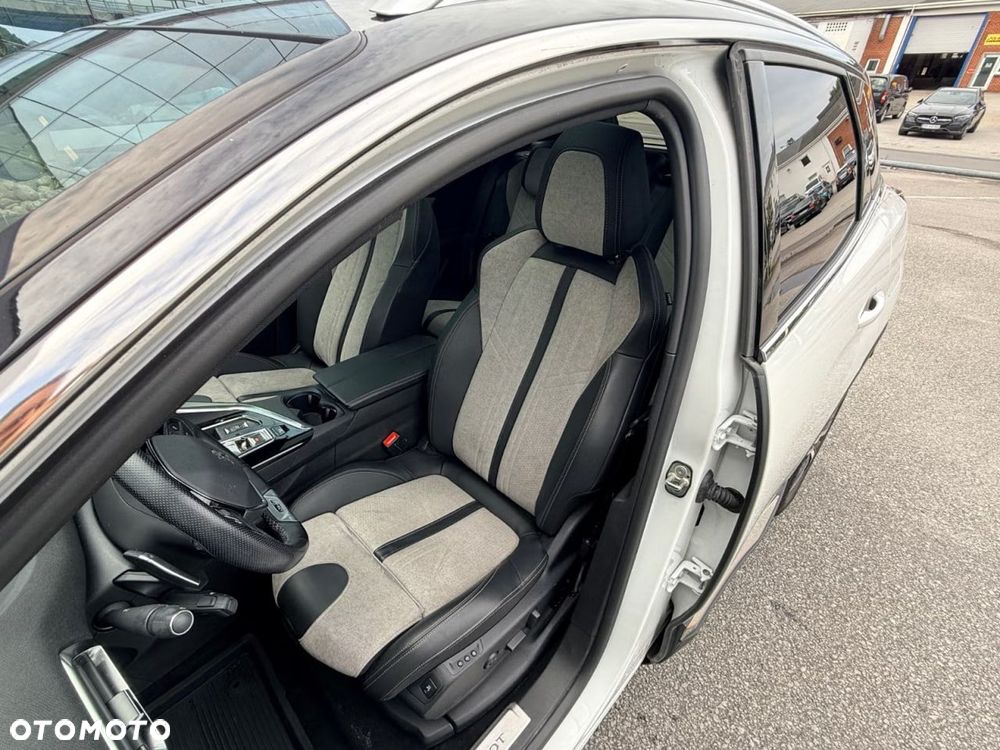 Peugeot 3008 1.6 PureTech HYbrid4 GT S&S EAT8 - 11