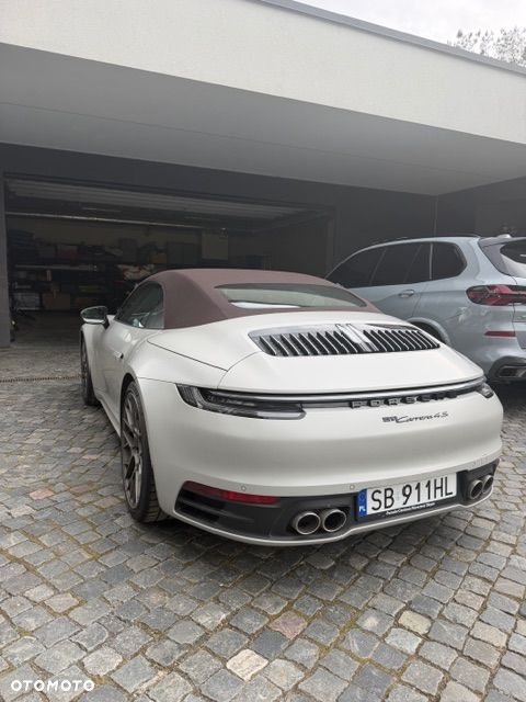 Porsche 911 Carrera 4S - 6