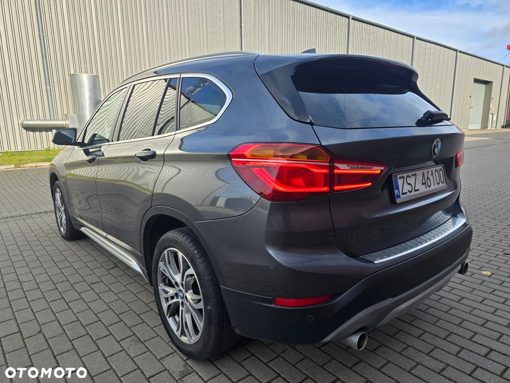 BMW X1 sDrive20d - 14