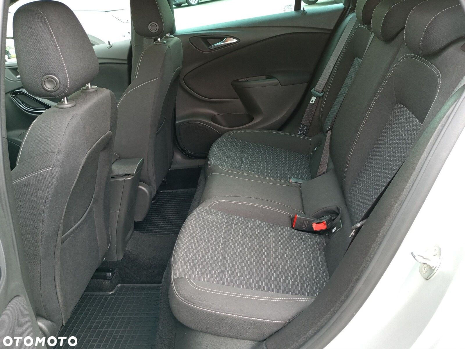 Opel Astra - 18