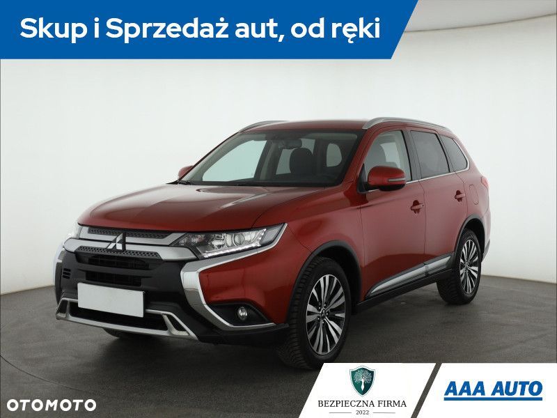 Mitsubishi Outlander - 3
