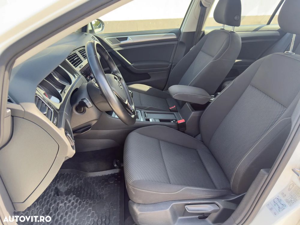 Volkswagen Golf 1.6 TDI Trendline - 11