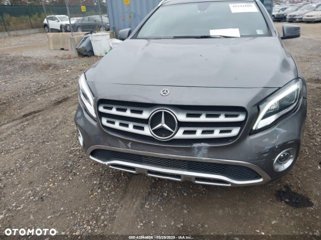 Mercedes-Benz GLA 250 4-Matic AMG Line - 4