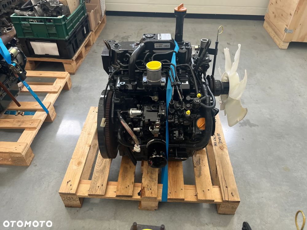 SILNIK YANMAR 3TNV88 12500netto - 8
