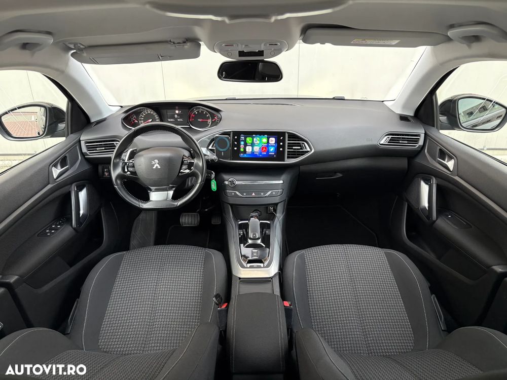 Peugeot 308 PureTech 130 GPF EAT8 Stop & Start Active Business-Paket - 4