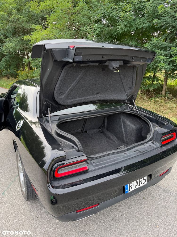 Dodge Challenger 3.6 SXT - 3