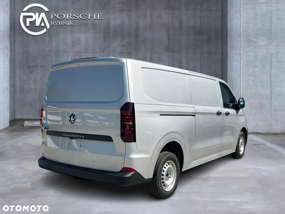 Volkswagen Transporter Furgon silnik: 2,0 l TDI 150 KM / skrzynia biegów: 6-biegowa manualna rozstaw osi: 3500 mm - 3