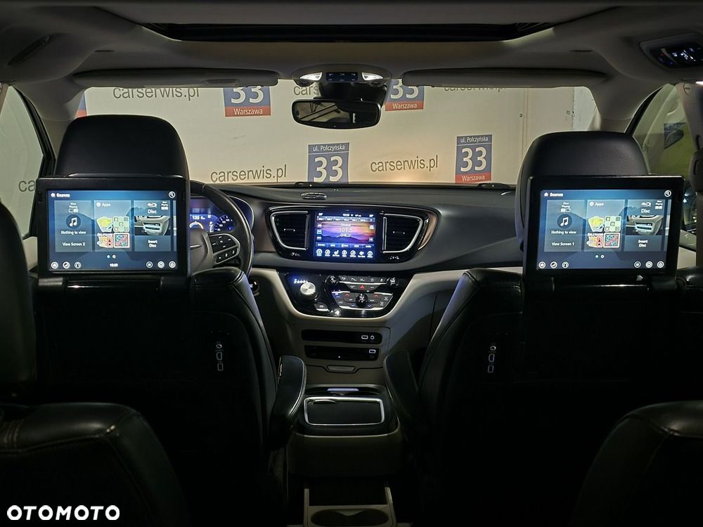 Chrysler Pacifica - 9
